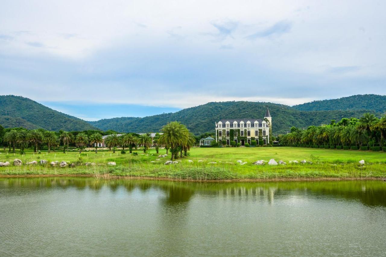 Chateau De Khaoyai Hotel & Resort Khao Yai National Park Exterior photo